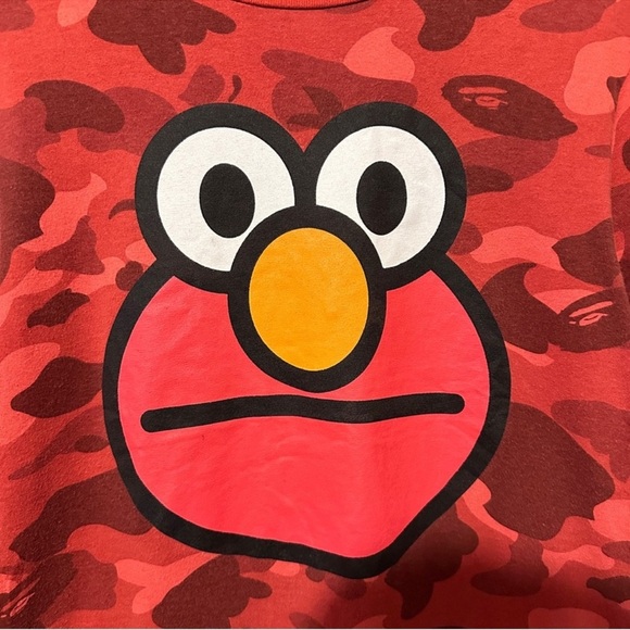 ๐HOST PICK x 2๐ BAPE x Baby Milo x Sesame Street Limited Edition Tee, Red, Small - Picture 4 of 15